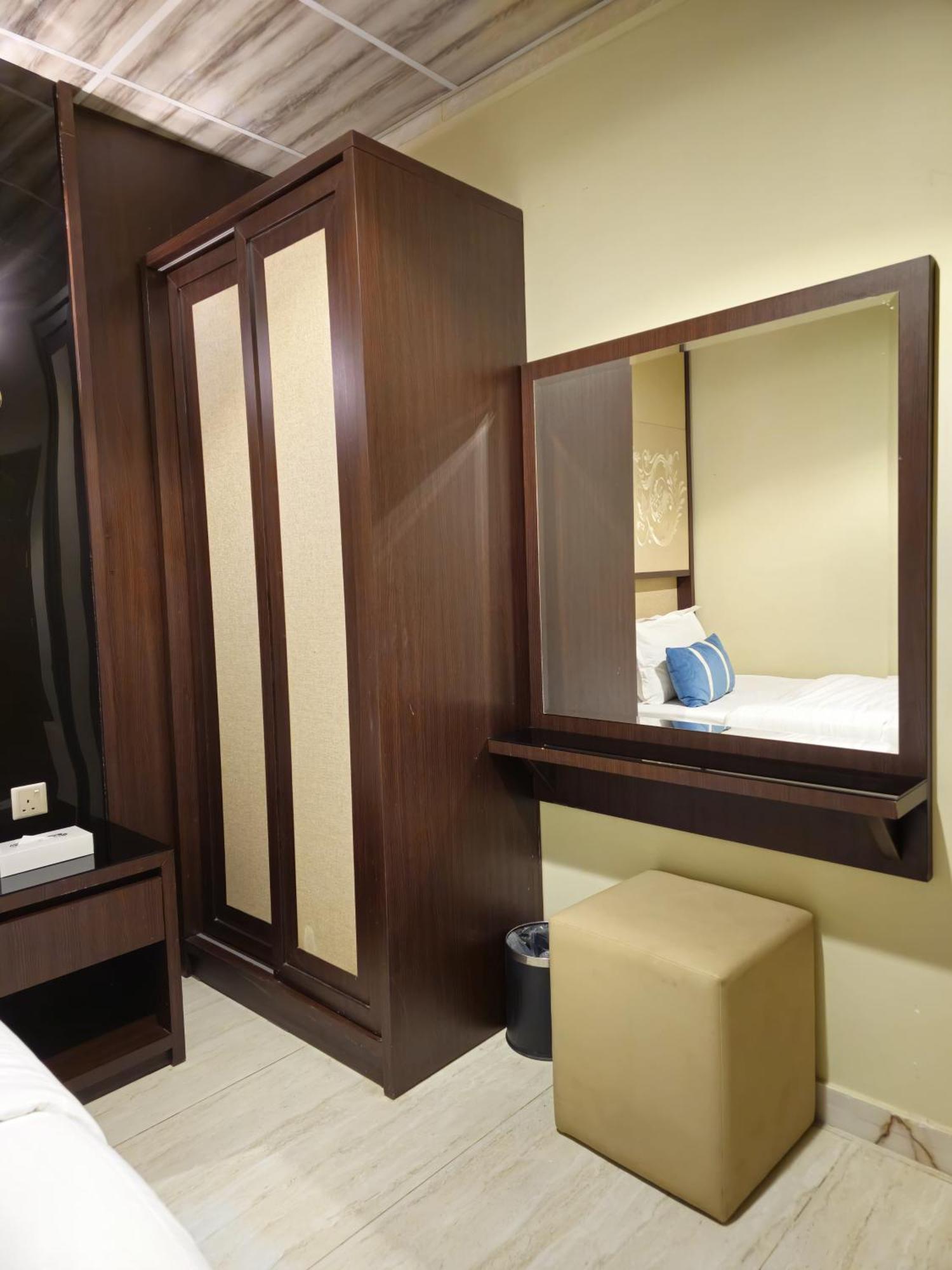 Royal Boutique Hotel Хамис-Мушайт Экстерьер фото