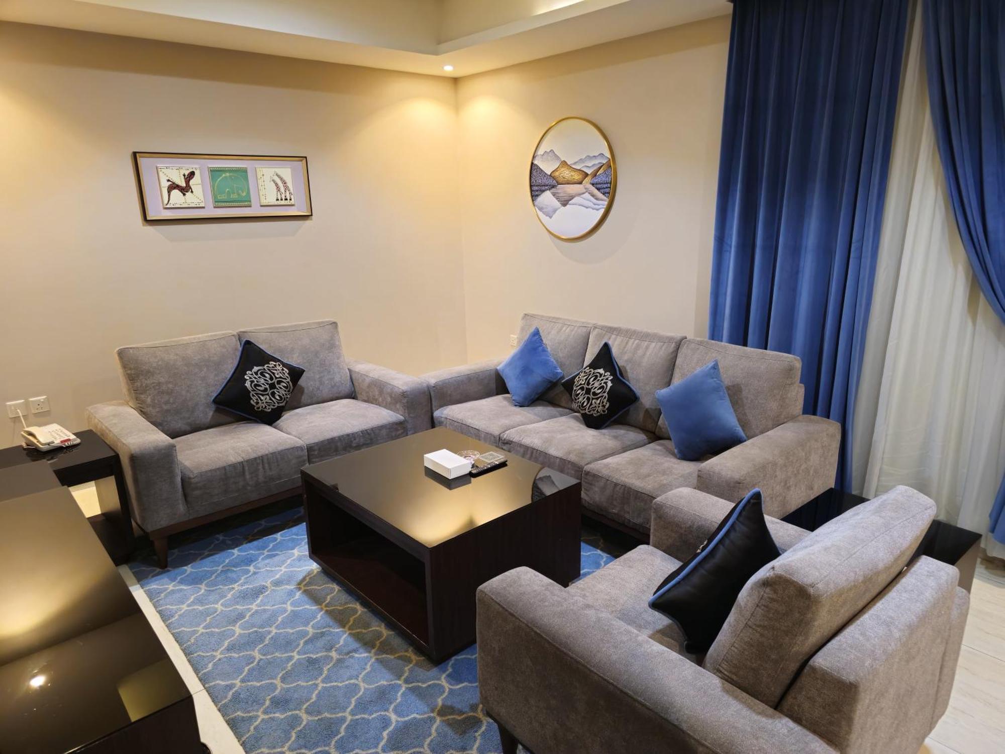 Royal Boutique Hotel Хамис-Мушайт Экстерьер фото